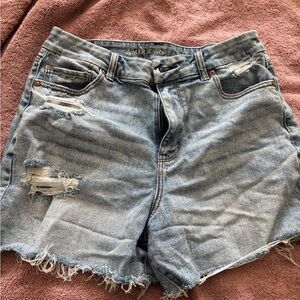 American Eagle Curvy Mom Short